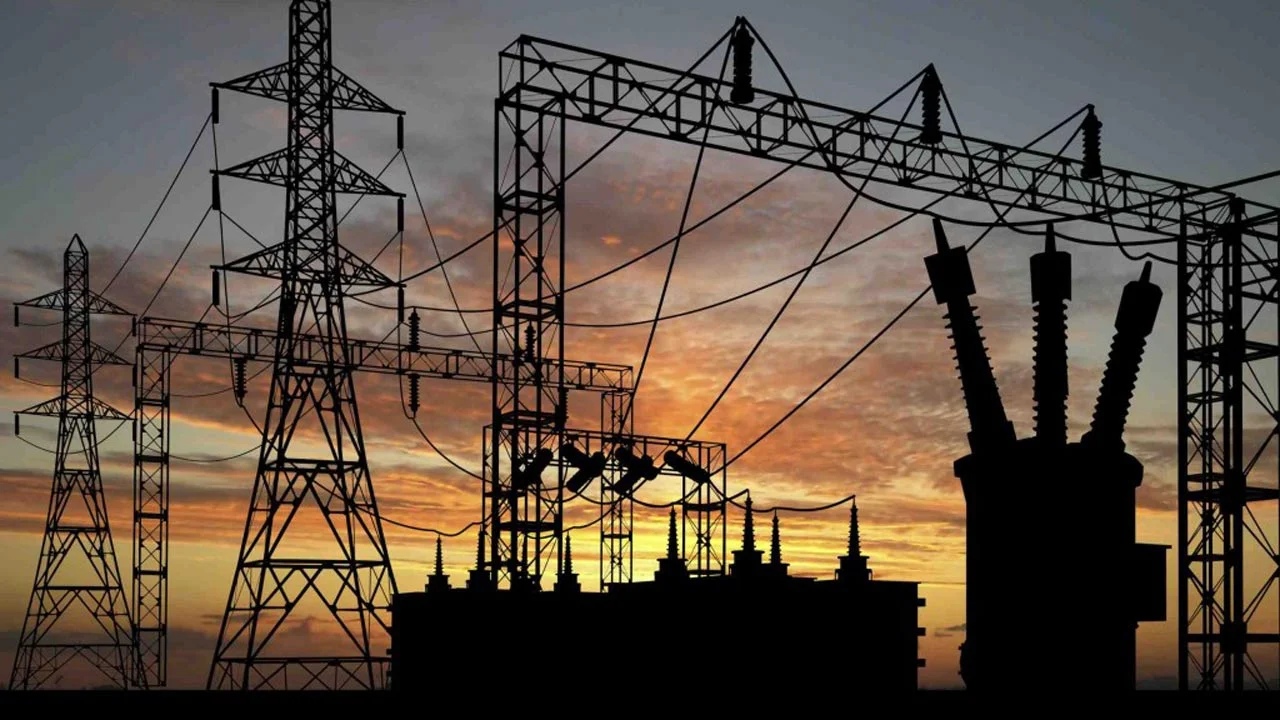 FG moves to clear N2trn power debt, reinforces sector reform