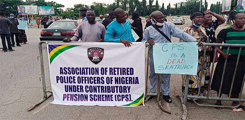Retired Police officers protest pension scheme at N’Assembly