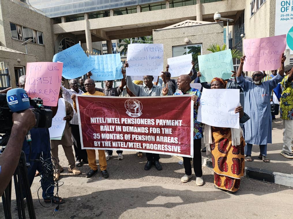 NITEL–MTEL pensioners storm finance ministry, demand 35 months’ arrears payment